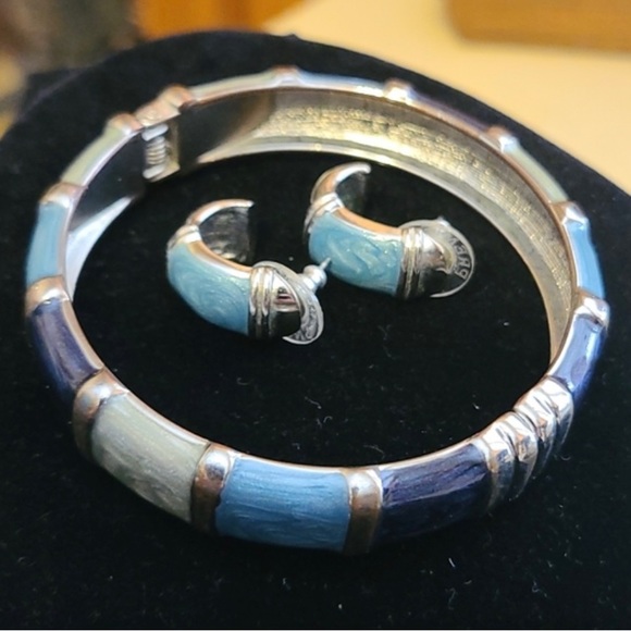 Premier Designs Bracelet earring enameled set by Premier Designs - Picture 11 of 15